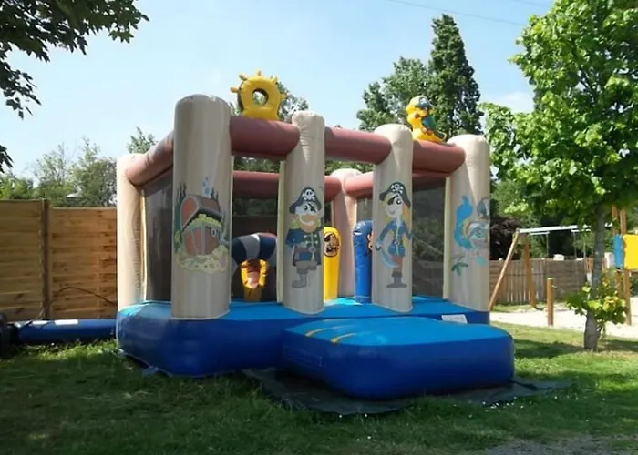 Mobil-home Pour 4 Pers Avec Terrasse - Api-1-52-739 Camping Avrillé